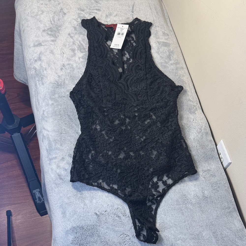 Red by BKE (Buckle) Black Lace Bodysuit - Criss Cross V-Neck - Size XS - NEW